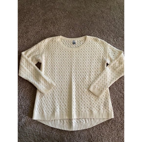 Old Navy Sweaters - Old Navy women’s medium long sleeve sweater